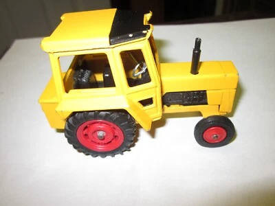 Corgi Massey-Ferguson Tractor MF50B Die-cast Model - 1973  EXCELLENT CONDITION - Image 1 of 4