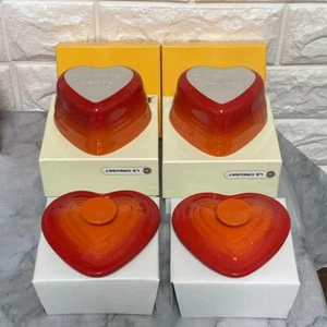 Le Creuset Heart Ramekins w Lids and Tray Set of 2 Metallic White Cocottes - Picture 1 of 2