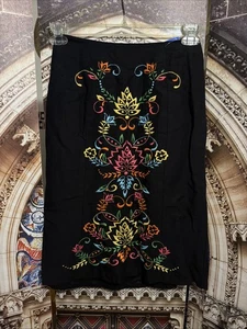 Harolds Rock Damen Gr. 2 schwarz bestickt Blumen Lotus wunderschön!!   C131 - Bild 1 von 4