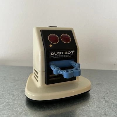 Vintage 1985 Tomy/Radio Shack "DUST BOT"  No Broom or Battery Door - Working! - Image 1 of 4