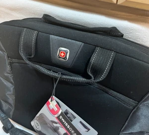 the SHERPA slimcase  Padded Laptop Bag  black 16 x 13 Wenger Swiss Gear - Picture 1 of 6