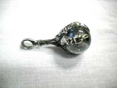 GARRA DE RAPAZ JURÁSICA 3D CON COLGANTE DE PELTRE ORBE DE VIDRIO TRANSPARENTE COLLAR DE CORDÓN ADJ Foto 1 de 2