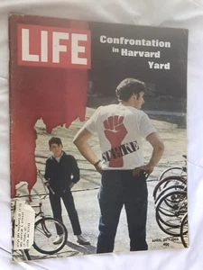LIFE MAGAZINE APRIL 25 1969 CONFRONTATION IN HARVARD YARD - Picture 1 of 7