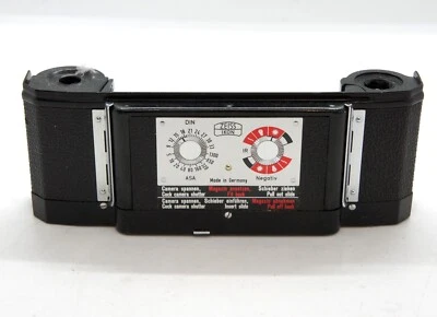 CÁMARA FOTOGRÁFICA ZEISS IKON CONTAREX 35mm SLR CASETE TRASERO NEGRO LEER Foto 1 de 2