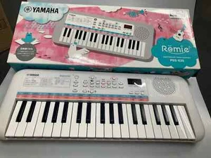 Teclado Electrónico Yamaha 37 mini teclas PSS-E30 Remie Blanco Quiz Mode - Imagen 1 de 23