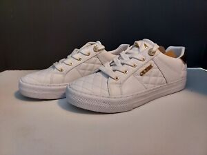 GUESS Loven Quilted Lace-Up Casual Low Top Sneakers Women's Size 6 White/Gold