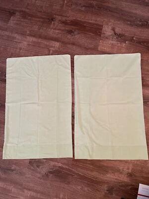 Burlington NeverNeverIron Gold Star Green King  SizePillowcase 42x36 - Image 1 of 4