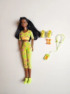 Barbie Christie AA 1993 Excerise con giunti mobili completa di accessori  - Foto 1 di 8