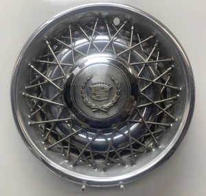1975-1985 Cadillac DeVille Seville Fleetwood 15" Wire Hubcap Wheel Cover - Picture 1 of 9