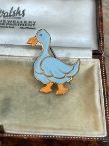 Vintage Blue Enamel Duck Brooch Badge Gold Tone Metal Goose Bird Novelty Kitsch - Picture 1 of 7