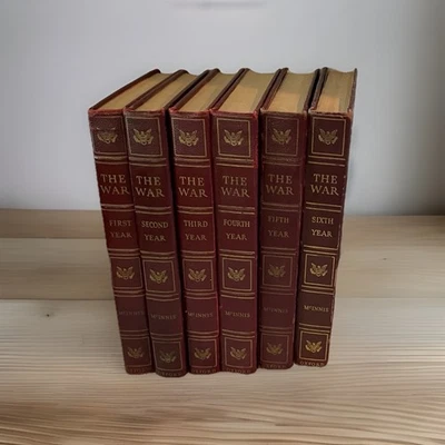 ￼All 6 Volumes The War by Edgar McInnis, a historical account of World War II. Foto 1 de 4