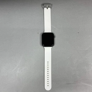 Cinturino sportivo sbloccato Apple Watch SE 1a generazione 44 mm alluminio nero bianco A2352 - Foto 1 di 6