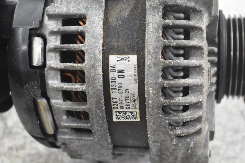 Alternador usado compatible con: Ford Edge 2017 2,0 L 175 amperios grado A Foto 1 de 4