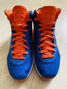NIKE LEBRON 8 QS VARSITY ROYAL/BIANCO ARANCIONE BLAZE NUOVA TAGLIA 9 - Foto 1 di 11