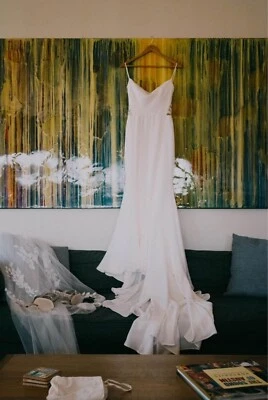 Lover's Society, Zephyr, Wedding Dress, US street 6 & Camila tulle veil - Image 1 of 4
