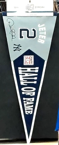 N.Y. Yankees Derrick Jeter #2 Winning Streak Hall of Fame Wool Pennant - MLB Cover