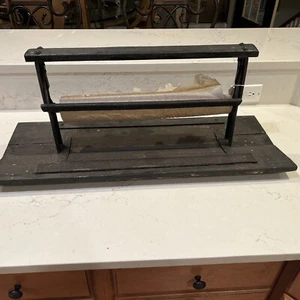Atq EOB CastIron Wood Paper Roll Holder Dispenser Cutter Butcher General Store - Picture 1 of 15