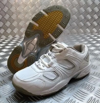 Magnum Entrenadores Ejército Británico Interior Hombre y Mujer Tallas Surtidas - NUEVO Foto 1 de 4