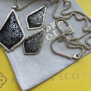 Kendra Scott Aiden Filigree Silver Gun Metal Necklace And Earrings - Picture 1 of 3