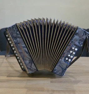 HOHNER Preciosa diatonisch Handharmonika Akkordeon sehr guter Zustand - Bild 1 von 12