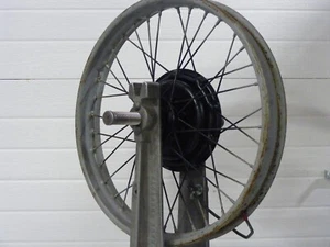 BMW Single Cyl. R 25 & R25/2 1950-1951 (R25) straight Rear Wheel - Picture 1 of 20
