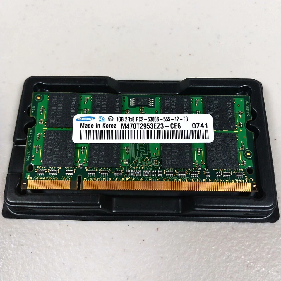 M470T2953EZ3-CE​6 Samsung 1GB 2Rx8 Memory RAM PC2-5300S-555-1​2-E3 GENUINE - Image 1 of 1