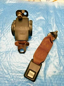 1992 Honda Civic Rear Seat Belt Left Side 80-83 Brown TK-3071R Hatchback TK-810 - Bild 1 von 3