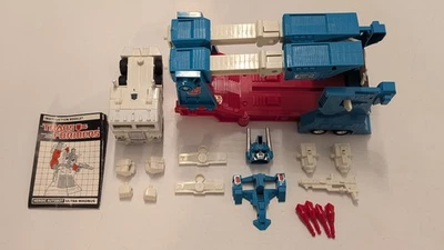 Vintage G1 Transformers Ultra Magnus Complete - Image 1 of 4