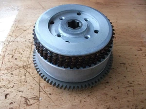 Suzuki GSX 750 F Kupplung mit Korb - 6789 B - Bild 1 von 1