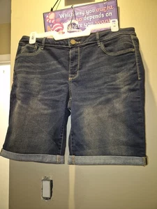 Apt. 9 Women's Denim Bermuda Shorts Size 16 - Picture 1 of 6