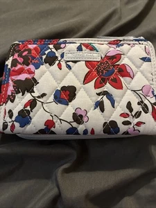 vera bradley rfid 3 in 1 crossbody In Cotton Vineyard Floral Nwt - Picture 1 of 7
