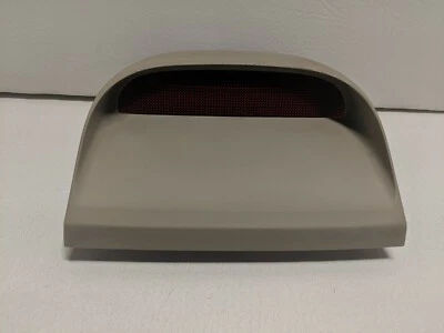 Conjunto de lámpara de tercera luz de freno Mitsubishi Galant 1999-2003 bronceado UO53 Foto 1 de 4