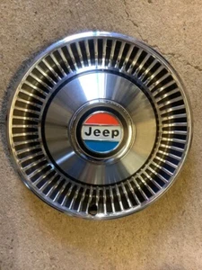 76-1983 Jeep Wagoneer Cherokee Jeepster CJ FSJ HUBCAP WHEEL COVER J10 TRUCK - Picture 1 of 3
