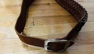 Cinturón de municiones Hunter 206 Med 40 1/2” largo 1 3/4” ancho 25 rondas Foto 1 de 3