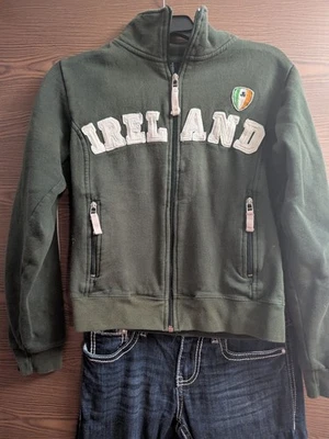 8/10 码复古爱尔兰男孩全拉链运动衫 INVPV3991 — 第 1/4 张图片