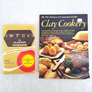 Clay Cookery by Consumers Guide & Clay-Pot Cookbook - Vintage 1970s, Lot of 2 - Bild 1 von 11