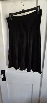 Suéter tejido cintura alta faldas plisadas negras talla mediana ESPRIT de colección para mujer Foto 1 de 4