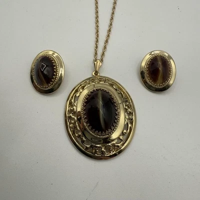 Conjunto de pendientes de clip de collar vintage de Whiting & Davis cabujón de vidrio tono dorado Foto 1 de 4