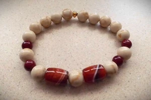 8 - 8.5" MEN'S STRIPED AGATE 10mm JASPER BEADED STRETCH BRACELET *STOREWIDE - Picture 1 of 3