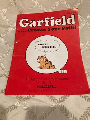 Crafting-Counted Cross Stitch  Booklet Garfield...Crosses Your Path GCSB-1 1978  - Image 1 of 4