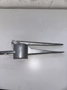 Original Spätzlesschwob  alte Spätzlepresse Aludruckguss Vintage - Bild 1 von 6