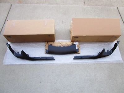 KIT RETENEDOR LABIO ALERÓN PARACHOQUES DELANTERO TOYOTA GR SUPRA 20-25 OEM NUEVO Foto 1 de 4