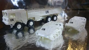 ** Minitank 634 UN LKW MAN 454 lorry and 2 x Wesel Vehicles 1:87 HO Scale - Picture 1 of 8