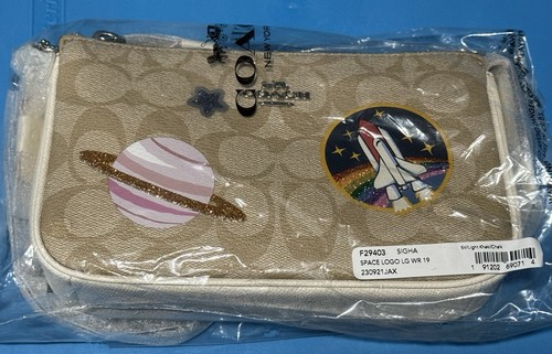 NUOVO! Coach F29403 *NASA Space Rocket Theme Large Wristlet* Firma MOLTO Raro!