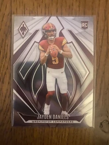 2024 Panini Phoenix Jayden Daniels #198 RC Washington Commanders Card - Bild 1 von 2