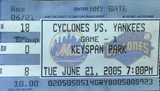 BROOKLYN CYCLONES METS VS STATEN ISLAND YANKEES TICKET STUB 2005   NEW YORK