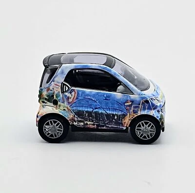 Smart Fortwo Modellauto Miniatur Sammlerstück künstlerische Lackierung NEU & OVP - Bild 1 von 2