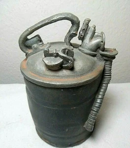 UNIQUE HANDCRAFTED MINIATURE ANTIQUE LOOK LEAD OIL CAN SCULPTURE - Picture 1 of 2