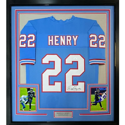 Camiseta deportiva retro Derrick Henry 35x39 Tennessee autografiada/firmada enmarcada certificado de autenticidad JSA Foto 1 de 2