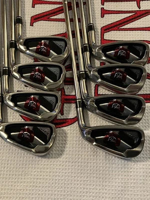 Juego de ejes de acero Wilson Staff D100 4-GW Uniflex diestro Foto 1 de 4